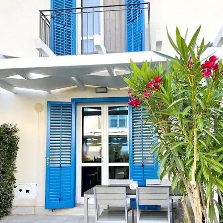 Cala Azzurra And Holidays House 4* Macari