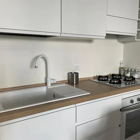 Cala Azzurra And Holidays House Frühstückspension Macari