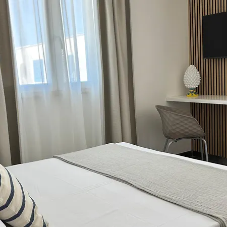 Cala Azzurra And Holidays House 4*