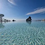 Cala Azzurra Bed & Breakfast Macari