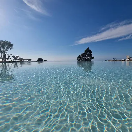 Cala Azzurra And Holidays House Bed & Breakfast Macari