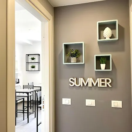 Couette-café Cala Azzurra And Holidays House