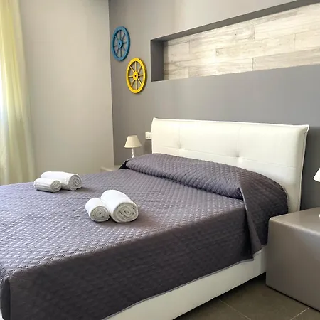 Bed & Breakfast Cala Azzurra And Holidays House *
