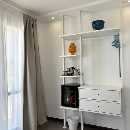 Cala Azzurra 4* 마카리