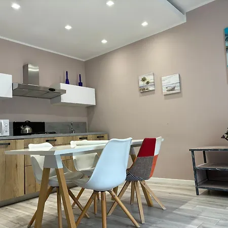 Couette-café Cala Azzurra And Holidays House *
