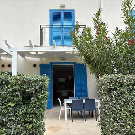 Cala Azzurra And Holidays House Couette-café *